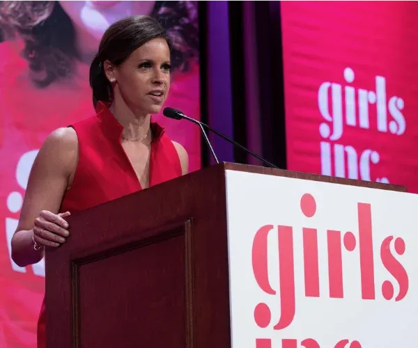 Jenna Wolfe speaking at Girls Inc.